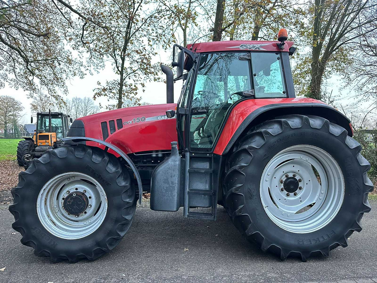 2001 CASE CVX 150 ALL-WHEEL DRIVE FARM TRACTOR - Traktor: obrázok 2 2001 CASE CVX 150 ALL-WHEEL DRIVE FARM TRACTOR - Traktor: obrázok 2