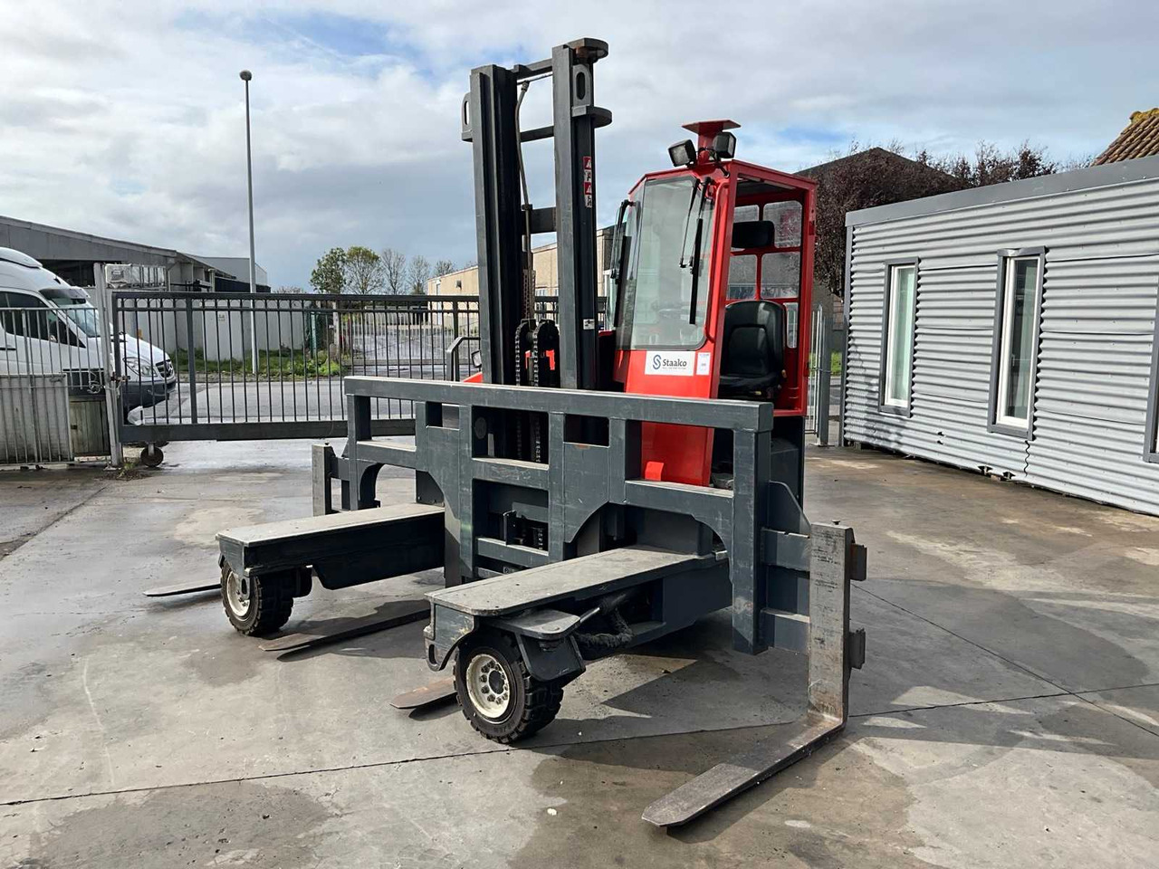 2001 COMBILIFT 4500 FORKLIFT 4-WAY - Vysokozdvižný vozík: obrázok 1 2001 COMBILIFT 4500 FORKLIFT 4-WAY - Vysokozdvižný vozík: obrázok 1