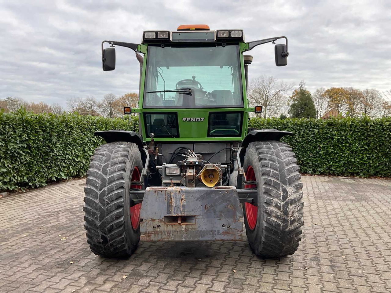 2001 FENDT XYLON 520 ALL-WHEEL DRIVE FARM TRACTOR - Traktor: obrázok 4 2001 FENDT XYLON 520 ALL-WHEEL DRIVE FARM TRACTOR - Traktor: obrázok 4