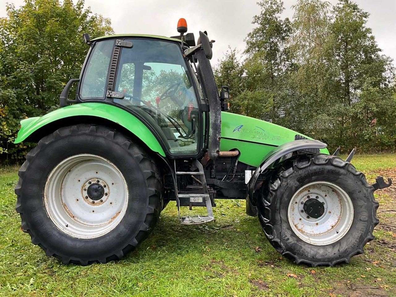 2002 DEUTZ-FAHR AGROTRON 135 MK ALL-WHEEL DRIVE FARM TRACTOR - Traktor: obrázok 5 2002 DEUTZ-FAHR AGROTRON 135 MK ALL-WHEEL DRIVE FARM TRACTOR - Traktor: obrázok 5