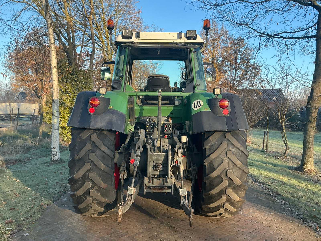 2004 FENDT 818 VARIO TMS ALL-WHEEL DRIVE FARM TRACTOR - Traktor: obrázok 5 2004 FENDT 818 VARIO TMS ALL-WHEEL DRIVE FARM TRACTOR - Traktor: obrázok 5