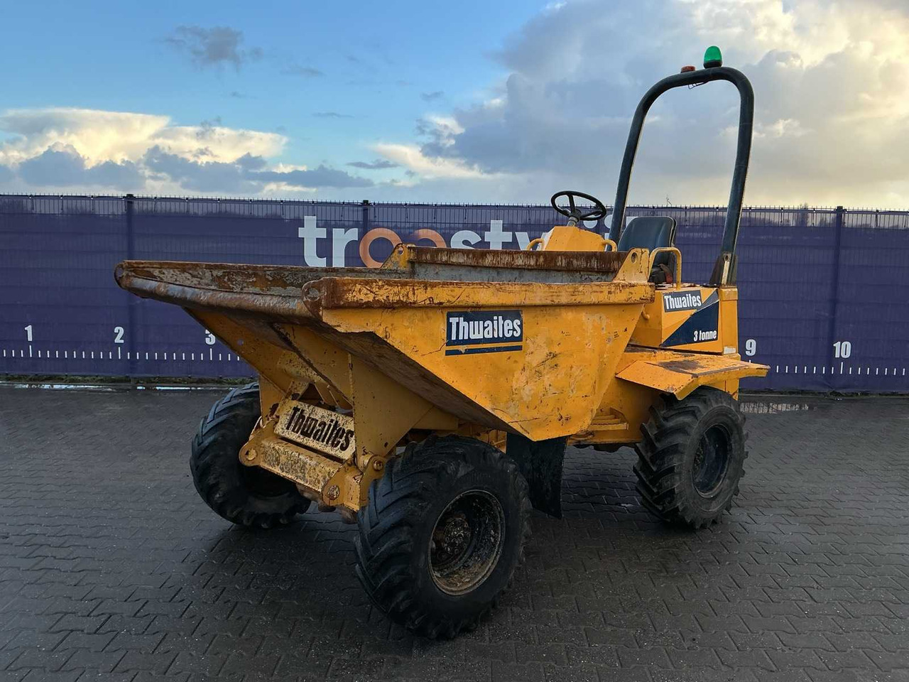 2004 THWAITES 3 TON DUMPER - Mini damper: obrázok 1 2004 THWAITES 3 TON DUMPER - Mini damper: obrázok 1