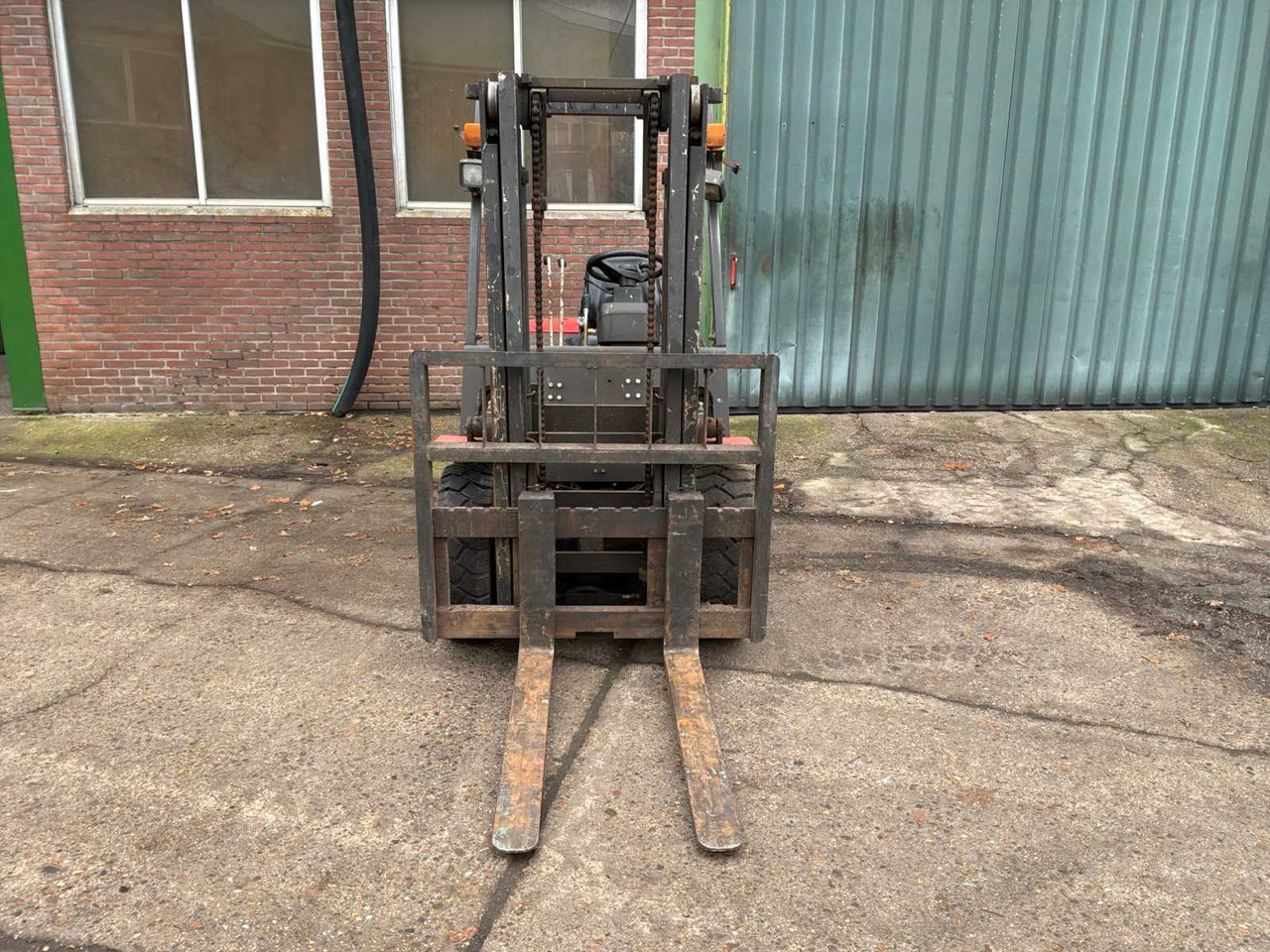 2004 YTO FORKLIFT DIESEL - Vysokozdvižný vozík: obrázok 3 2004 YTO FORKLIFT DIESEL - Vysokozdvižný vozík: obrázok 3