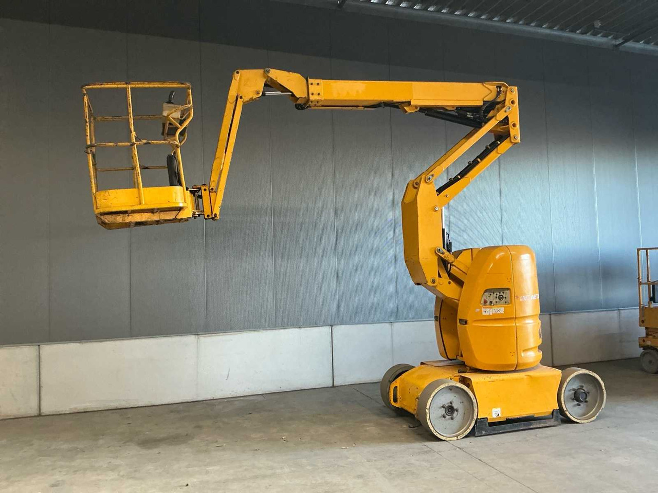 2005 MANITOU 120 AETJ AERIAL PLATFORM - Pracovná plošina: obrázok 2 2005 MANITOU 120 AETJ AERIAL PLATFORM - Pracovná plošina: obrázok 2