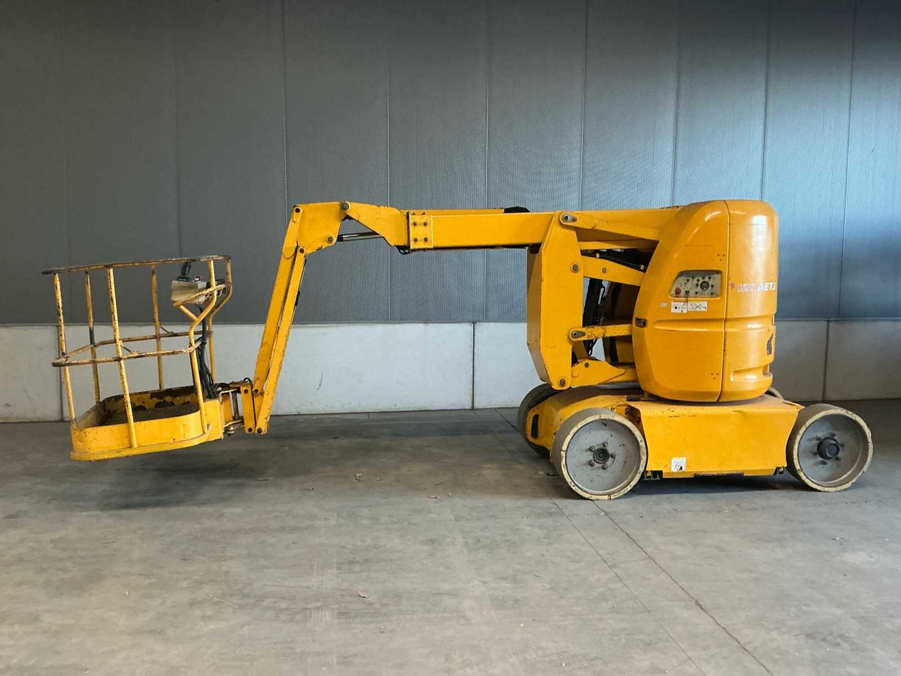 2005 MANITOU 120 AETJ AERIAL PLATFORM - Pracovná plošina: obrázok 1 2005 MANITOU 120 AETJ AERIAL PLATFORM - Pracovná plošina: obrázok 1