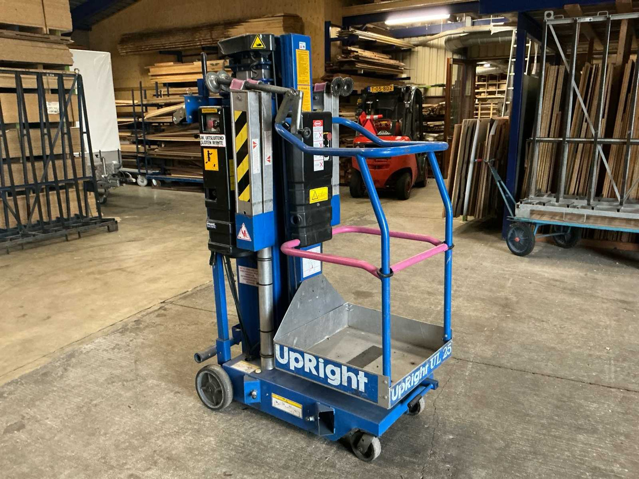 2007 UPRIGHT LL25 A-C AERIAL WORK PLATFORM - Pracovná plošina: obrázok 5 2007 UPRIGHT LL25 A-C AERIAL WORK PLATFORM - Pracovná plošina: obrázok 5