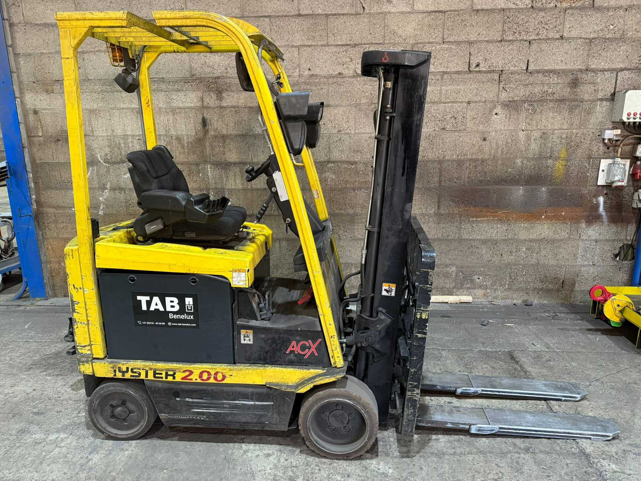 2008 HYSTER E2.00XMS FORKLIFT BATTERY 2024 (2000KG) - Vysokozdvižný vozík: obrázok 1 2008 HYSTER E2.00XMS FORKLIFT BATTERY 2024 (2000KG) - Vysokozdvižný vozík: obrázok 1