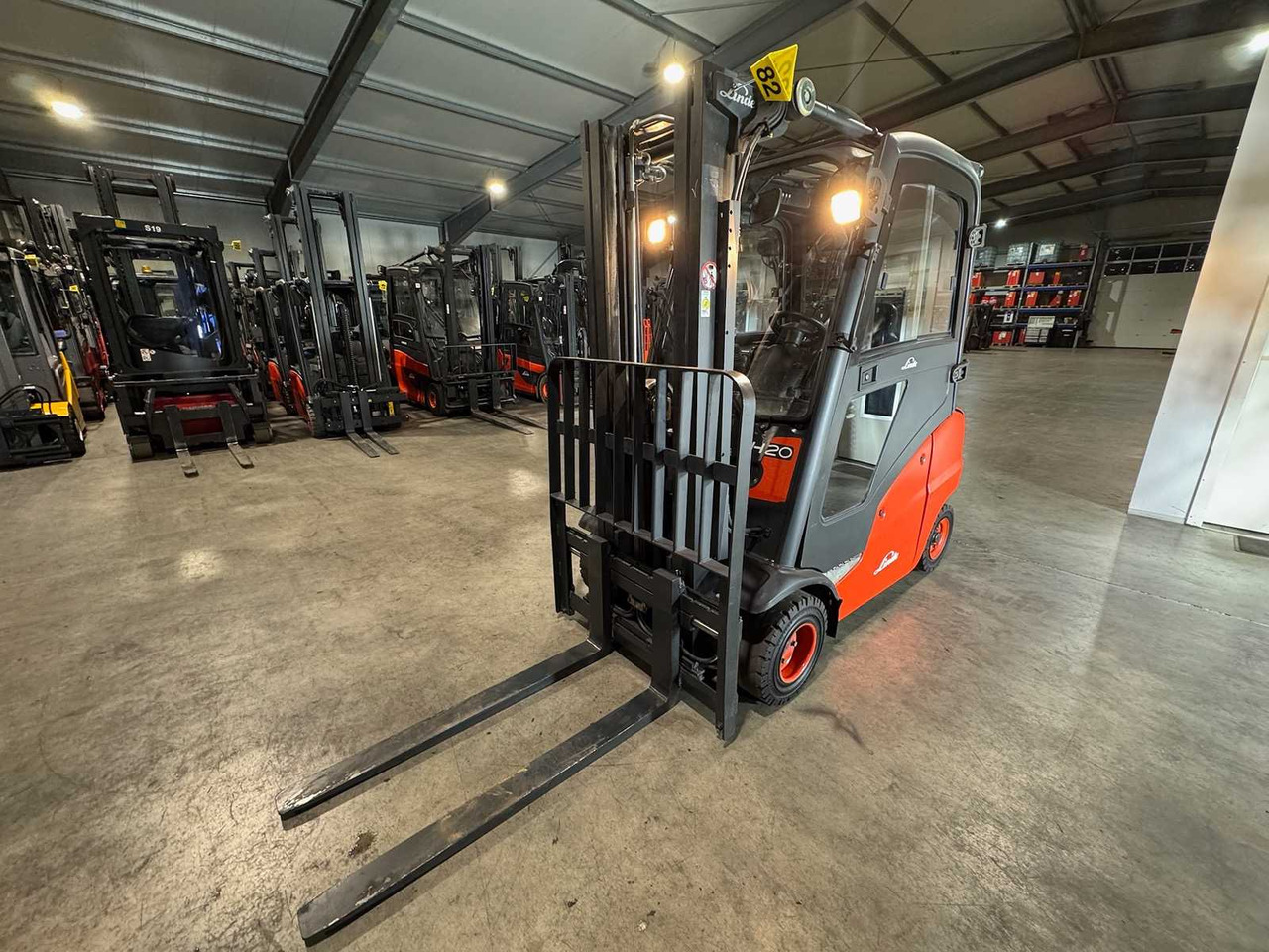 2008 SERVICE + UVV 10/2026 LINDE H20T 2,000KG TRIPLEX GAS FORKLIFT FORKLIFT 11,735 HOURS - Vysokozdvižný vozík: obrázok 4 2008 SERVICE + UVV 10/2026 LINDE H20T 2,000KG TRIPLEX GAS FORKLIFT FORKLIFT 11,735 HOURS - Vysokozdvižný vozík: obrázok 4