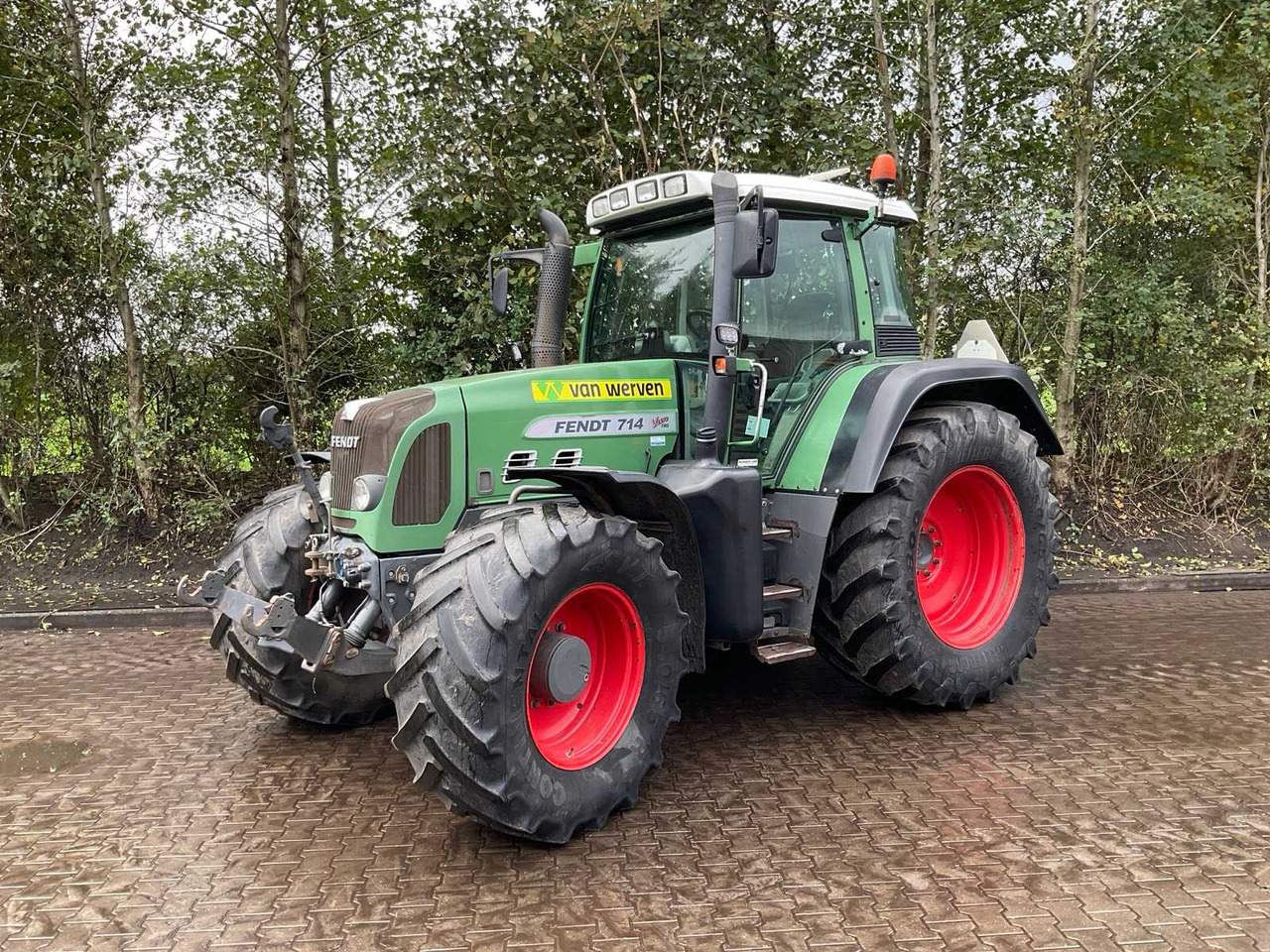 2009 FENDT 714 VARIO TMS ALL-WHEEL DRIVE AGRICULTURAL TRACTOR - Traktor: obrázok 1 2009 FENDT 714 VARIO TMS ALL-WHEEL DRIVE AGRICULTURAL TRACTOR - Traktor: obrázok 1