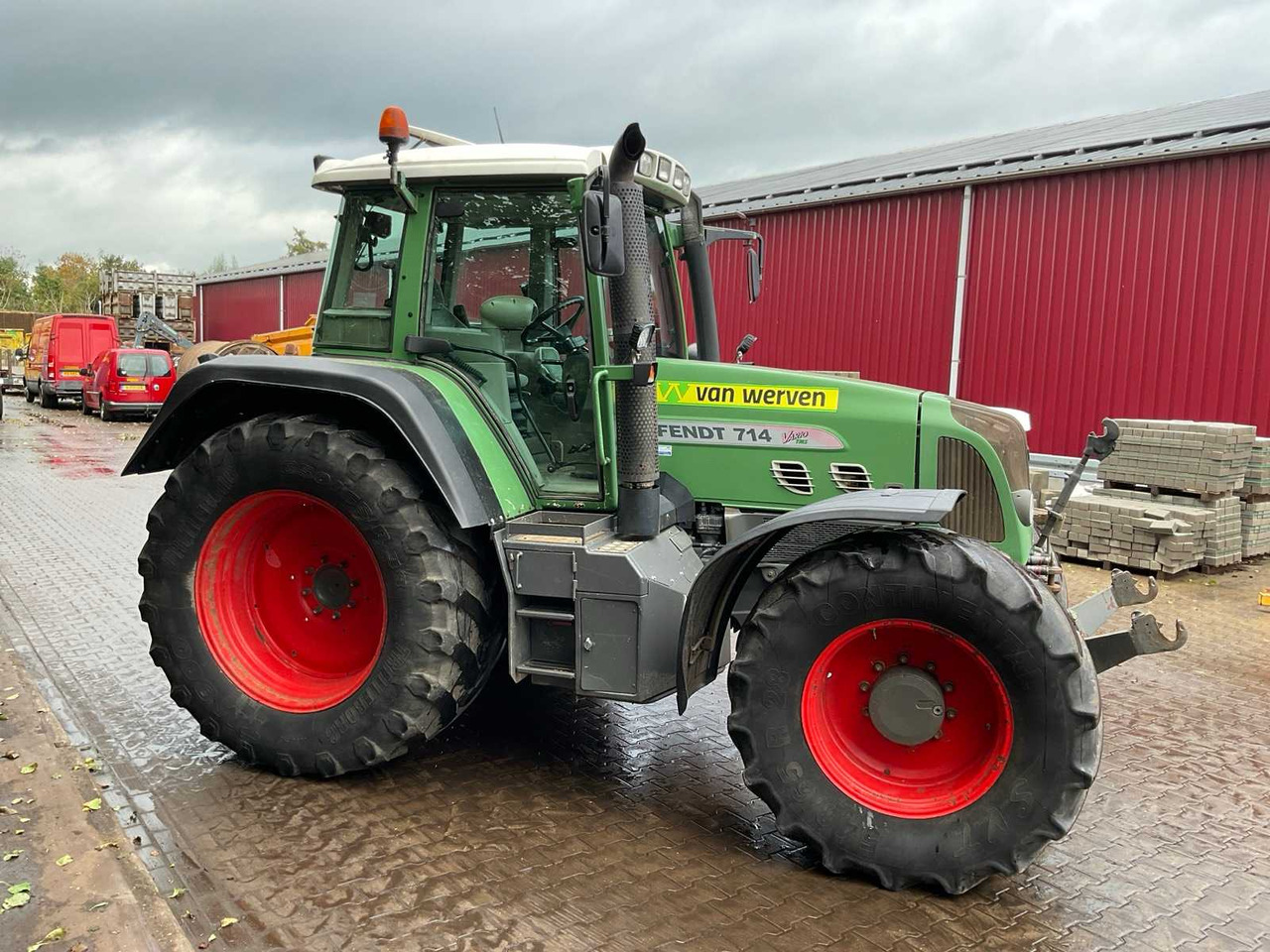 2009 FENDT 714 VARIO TMS ALL-WHEEL DRIVE AGRICULTURAL TRACTOR - Traktor: obrázok 5 2009 FENDT 714 VARIO TMS ALL-WHEEL DRIVE AGRICULTURAL TRACTOR - Traktor: obrázok 5