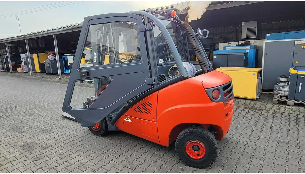 2009 LINDE H35T FORKLIFT TRUCKS - Vysokozdvižný vozík: obrázok 3 2009 LINDE H35T FORKLIFT TRUCKS - Vysokozdvižný vozík: obrázok 3