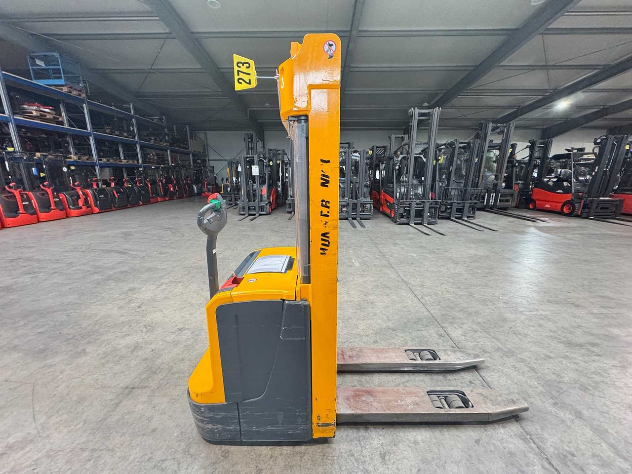 2011 JUNGHEINRICH EJC220 2,000KG STACKER PALLET TRUCK ANT 2,045 HOURS - Vysokozdvižný vozík: obrázok 5 2011 JUNGHEINRICH EJC220 2,000KG STACKER PALLET TRUCK ANT 2,045 HOURS - Vysokozdvižný vozík: obrázok 5