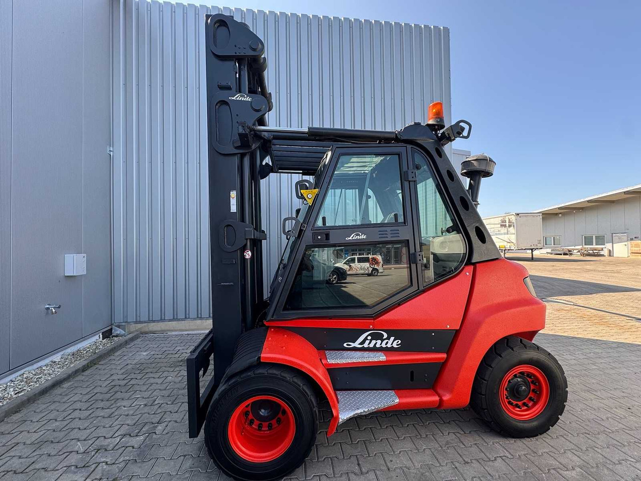 2012 UVV 08/2026 LINDE H60D 6,000KG 3RD + 4TH VALVE DIESEL FORKLIFT 13,507 HOURS - Vysokozdvižný vozík: obrázok 1 2012 UVV 08/2026 LINDE H60D 6,000KG 3RD + 4TH VALVE DIESEL FORKLIFT 13,507 HOURS - Vysokozdvižný vozík: obrázok 1