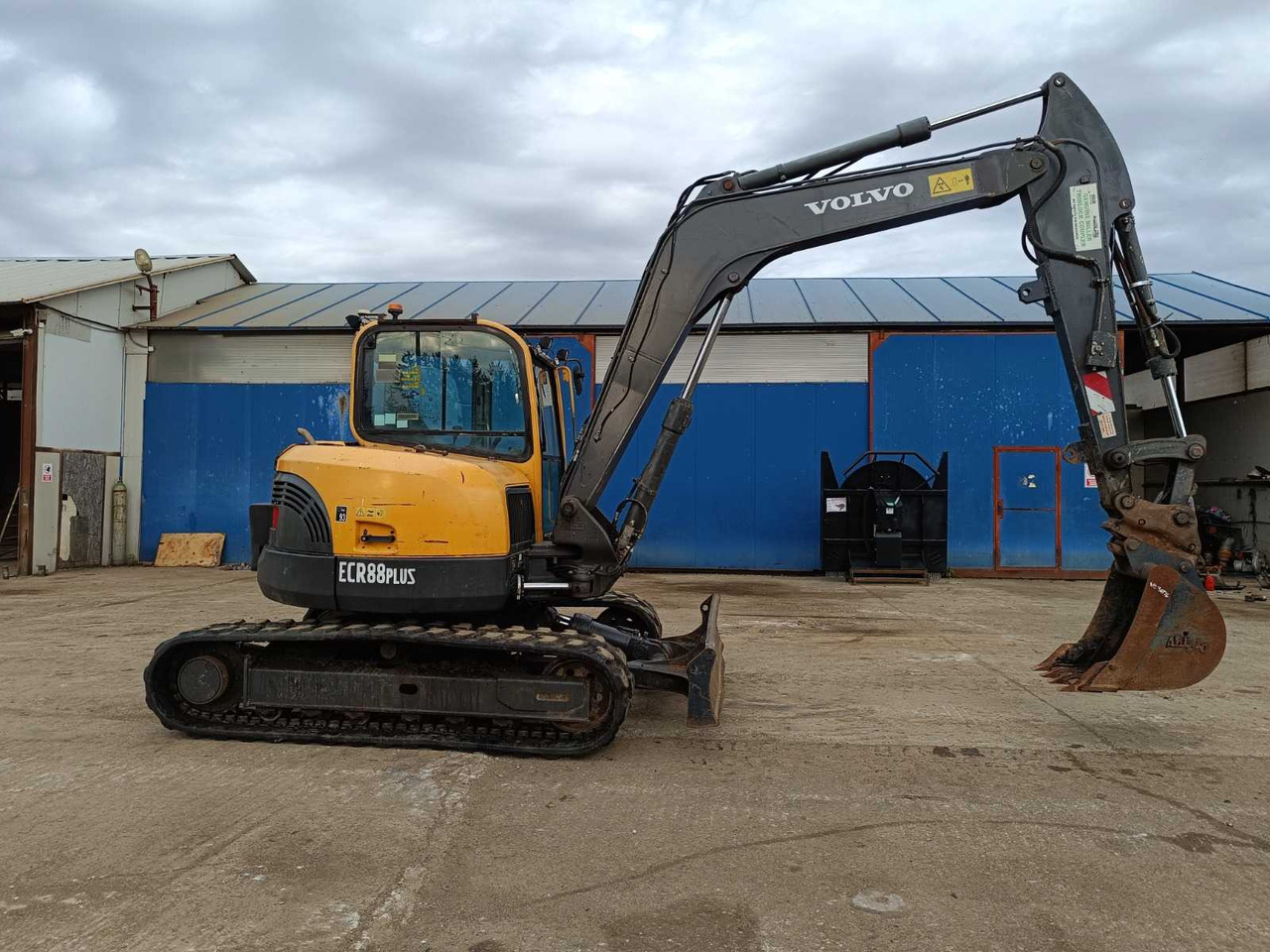 2012 VOLVO ECR88 PLUS MIDI-EXCAVATOR - Rýpadlo: obrázok 3 2012 VOLVO ECR88 PLUS MIDI-EXCAVATOR - Rýpadlo: obrázok 3