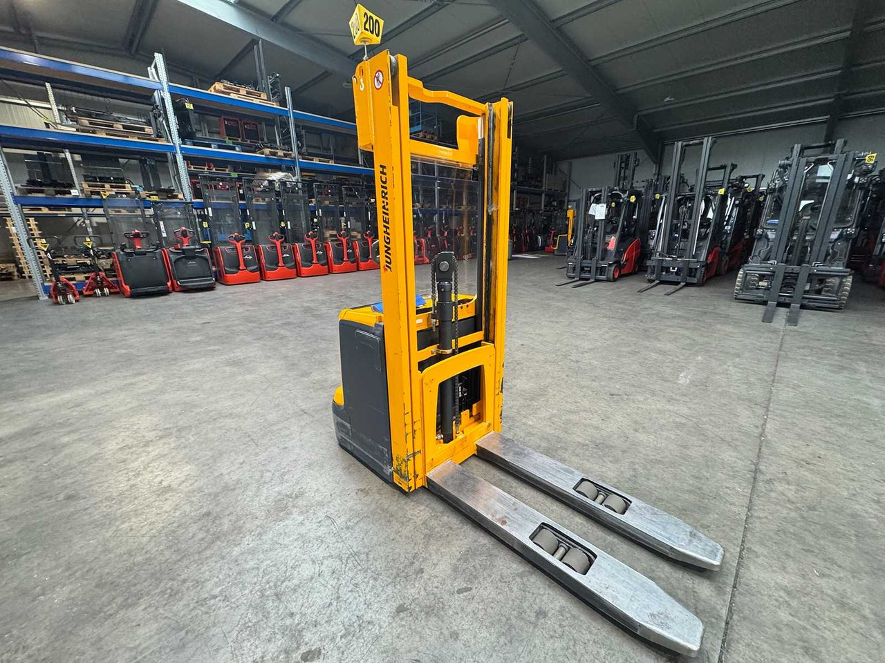 2013 JUNGHEINRICH EJC220 2,000KG STACKER PALLET TRUCK ANT FREE LIFT - Vysokozdvižný vozík: obrázok 1 2013 JUNGHEINRICH EJC220 2,000KG STACKER PALLET TRUCK ANT FREE LIFT - Vysokozdvižný vozík: obrázok 1