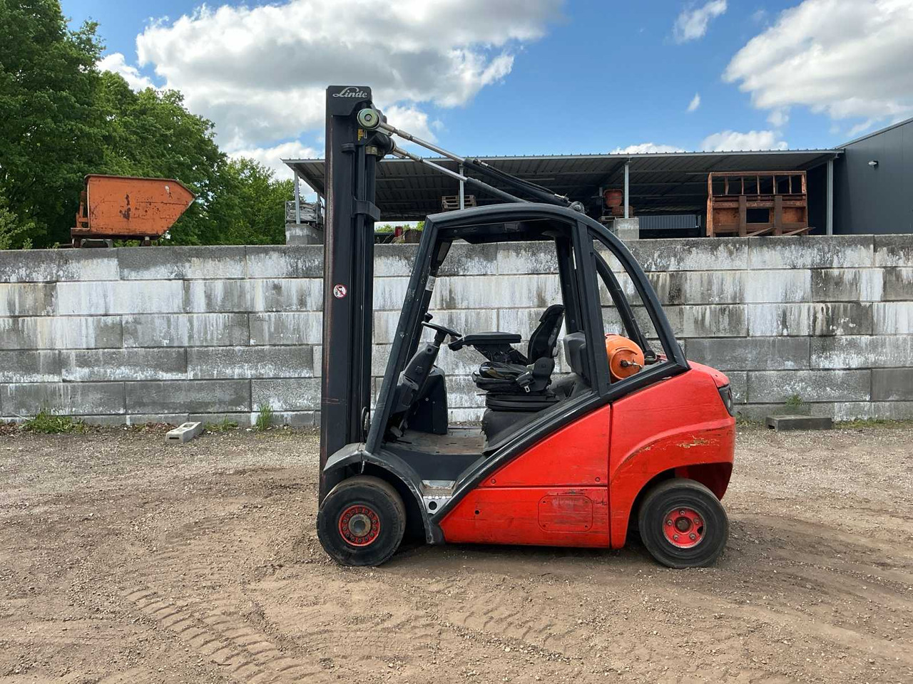 2013 LINDE H25T FORKLIFT TRUCK - Vysokozdvižný vozík: obrázok 2 2013 LINDE H25T FORKLIFT TRUCK - Vysokozdvižný vozík: obrázok 2
