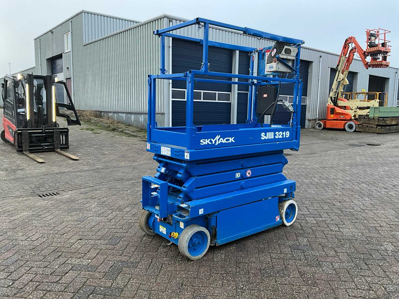 2015 SKYJACK SJIIII3219 AERIAL PLATFORM - Pracovná plošina: obrázok 3 2015 SKYJACK SJIIII3219 AERIAL PLATFORM - Pracovná plošina: obrázok 3