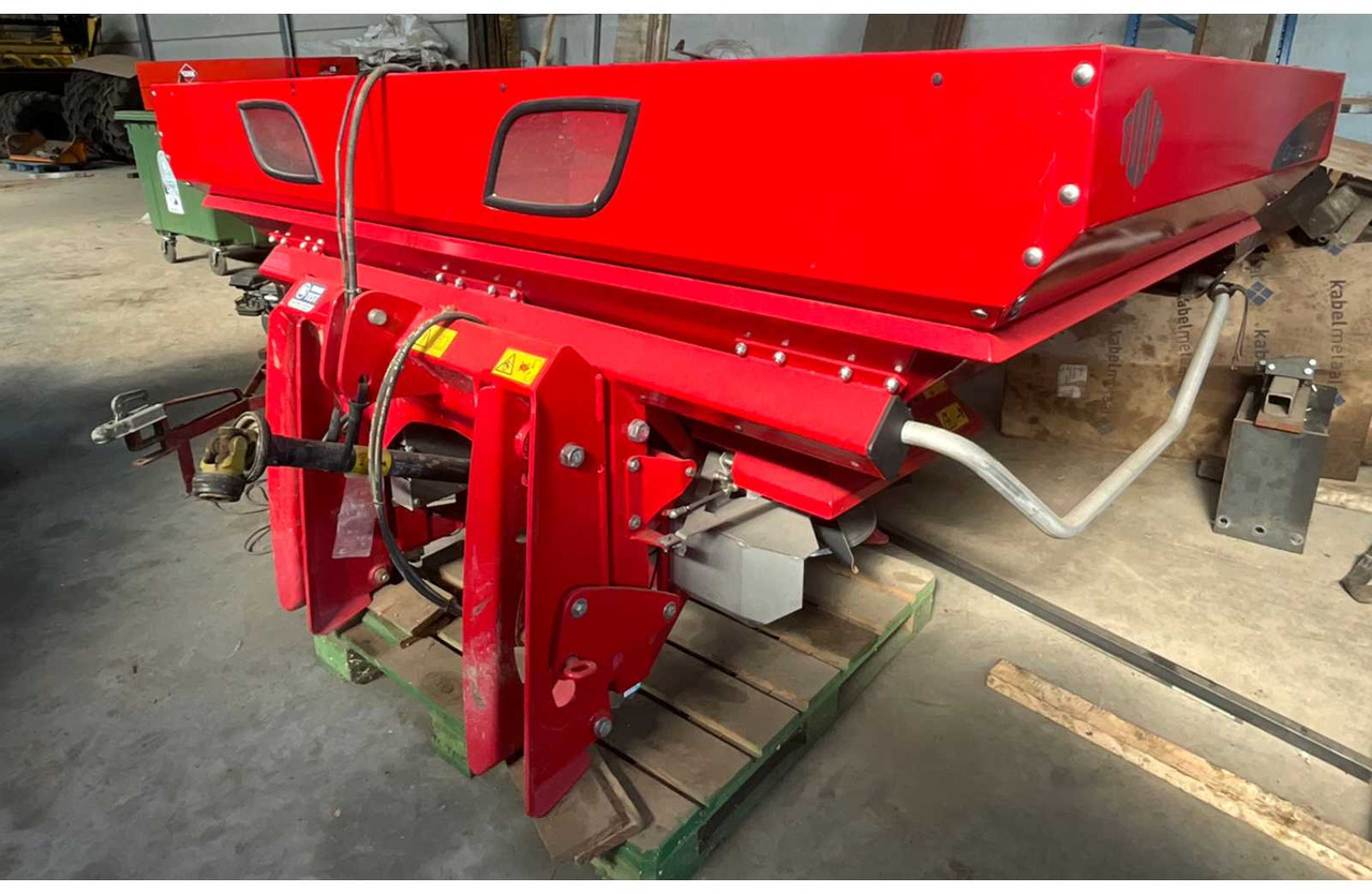 2015 Tulip Centerliner SX 31 Fertilizer Distributor - Rozmetač hnojiva: obrázok 1 2015 Tulip Centerliner SX 31 Fertilizer Distributor - Rozmetač hnojiva: obrázok 1