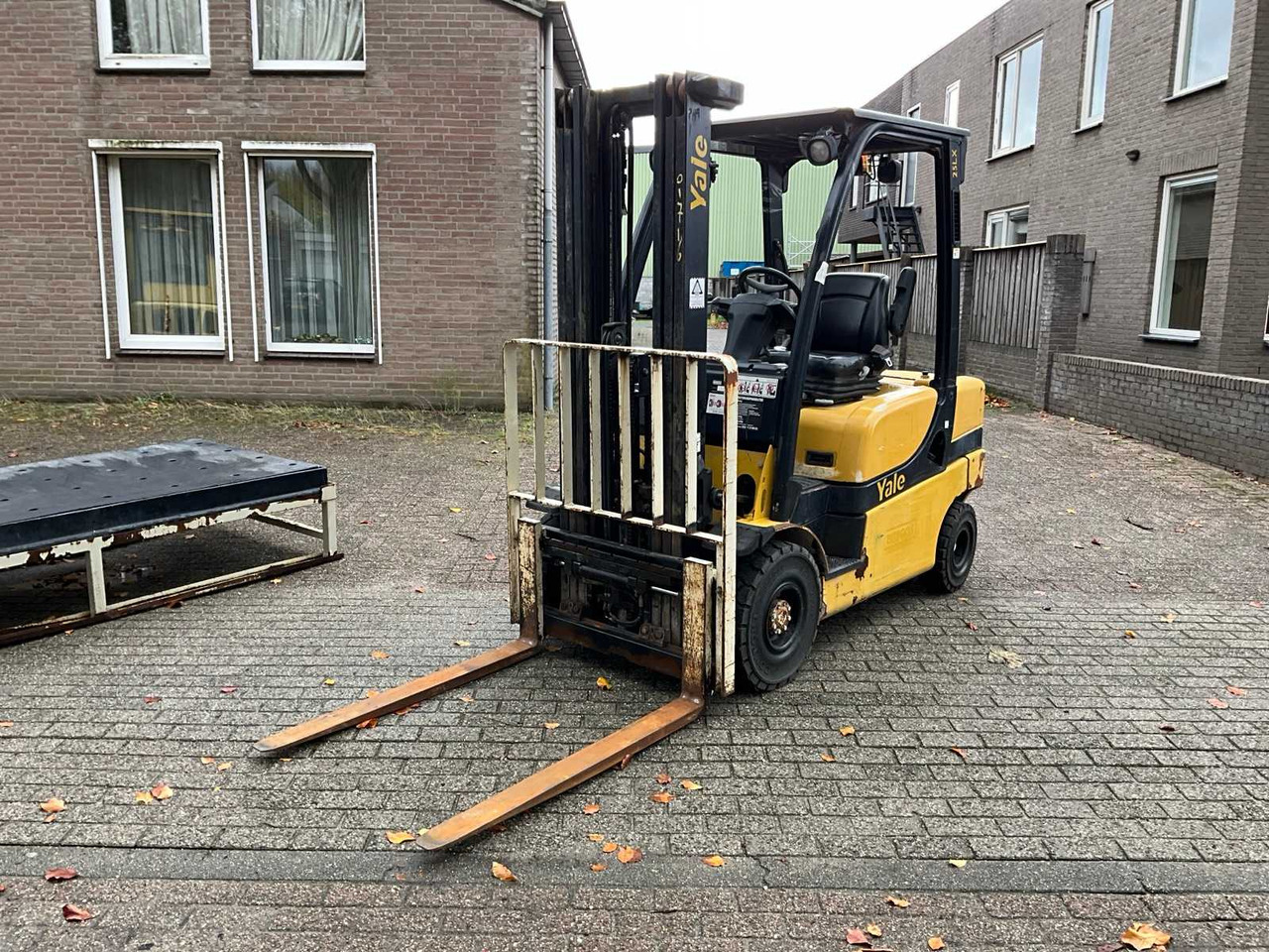 2016 YALE GDP25LX E2200 FORKLIFT - Vysokozdvižný vozík: obrázok 3 2016 YALE GDP25LX E2200 FORKLIFT - Vysokozdvižný vozík: obrázok 3