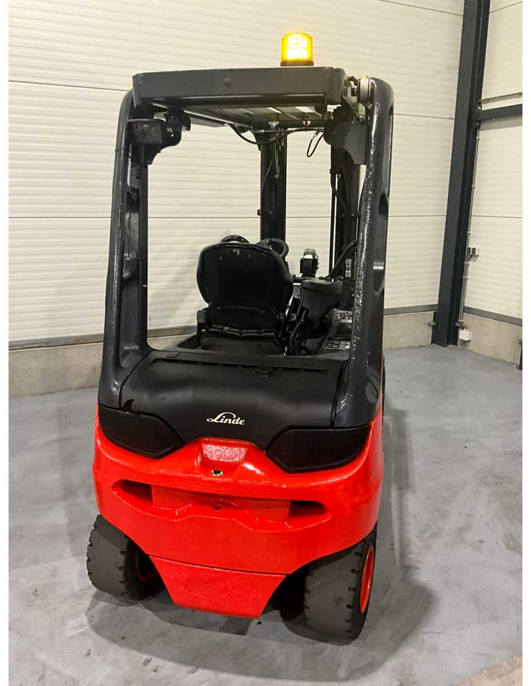 2017 LINDE E30L-01 3000KG FORK ADJUSTER FORKLIFT - Vysokozdvižný vozík: obrázok 4 2017 LINDE E30L-01 3000KG FORK ADJUSTER FORKLIFT - Vysokozdvižný vozík: obrázok 4