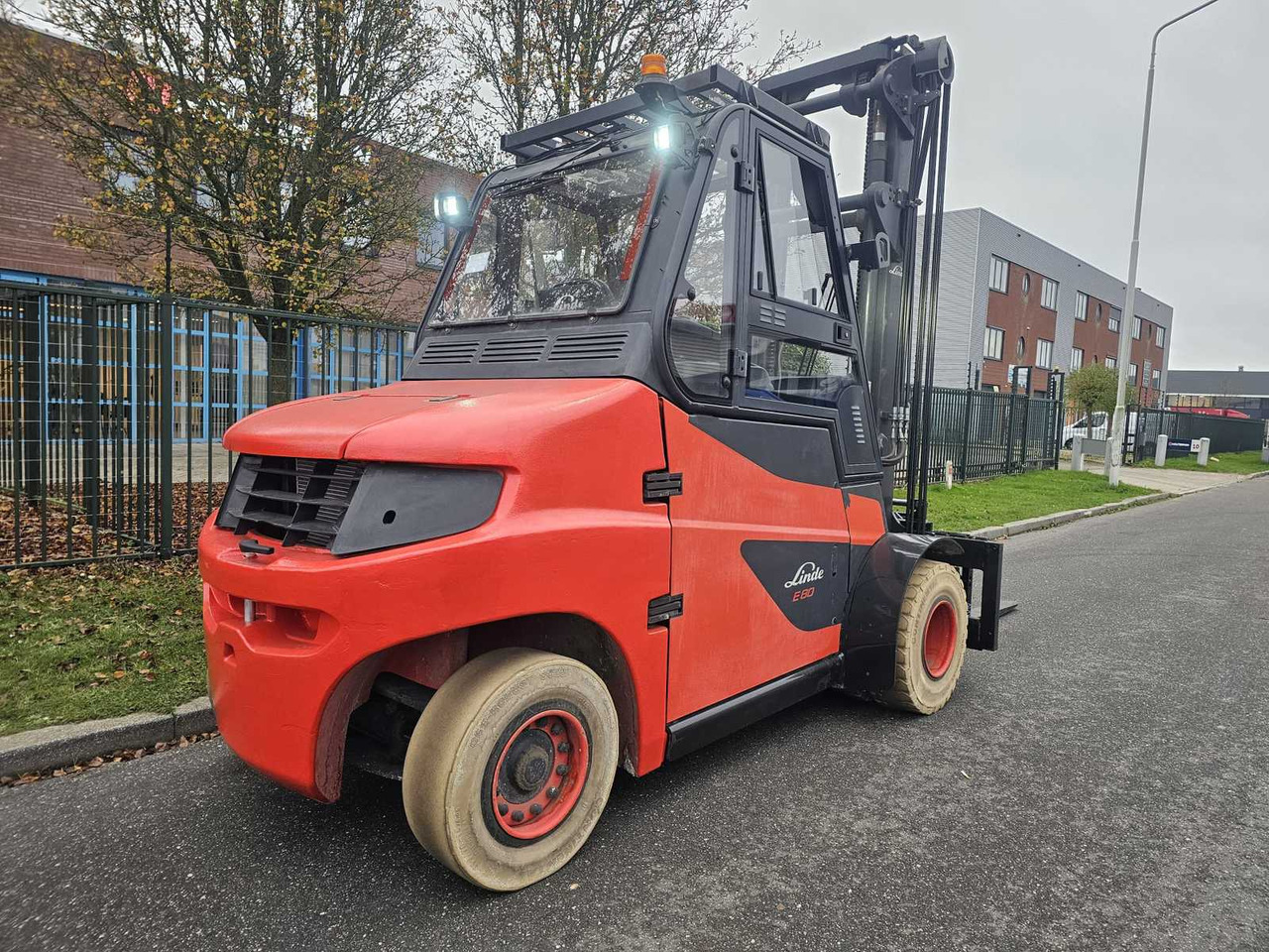 2017 LINDE E80-01/900 8000KG BATTERY 2020 FORKLIFT - Vysokozdvižný vozík: obrázok 4 2017 LINDE E80-01/900 8000KG BATTERY 2020 FORKLIFT - Vysokozdvižný vozík: obrázok 4