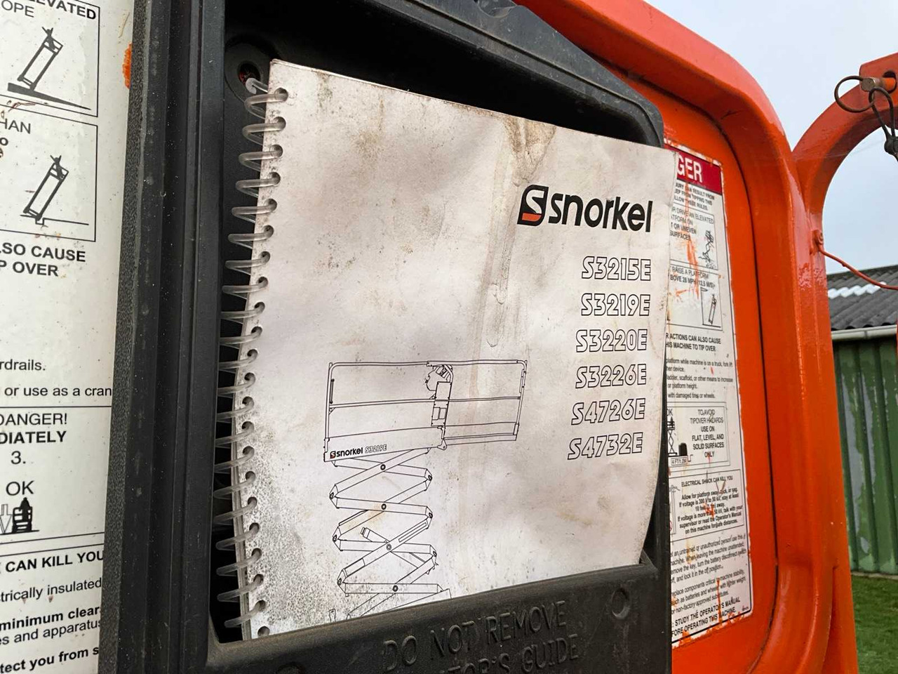 Pracovná plošina 2017 SNORKEL S3219E AERIAL WORK PLATFORM: obrázok 13 Pracovná plošina 2017 SNORKEL S3219E AERIAL WORK PLATFORM: obrázok 13