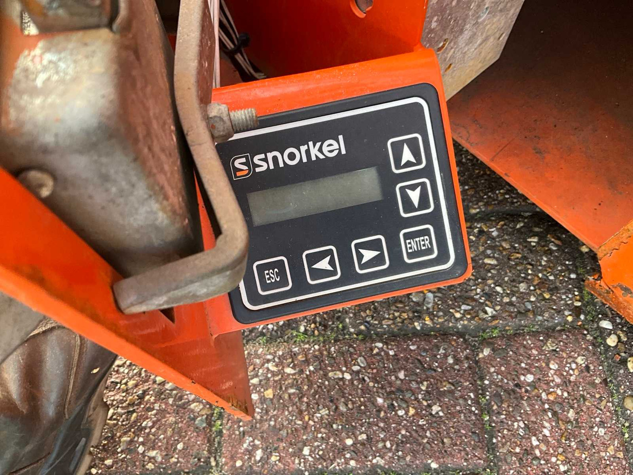 Pracovná plošina 2017 SNORKEL S3219E AERIAL WORK PLATFORM: obrázok 11 Pracovná plošina 2017 SNORKEL S3219E AERIAL WORK PLATFORM: obrázok 11