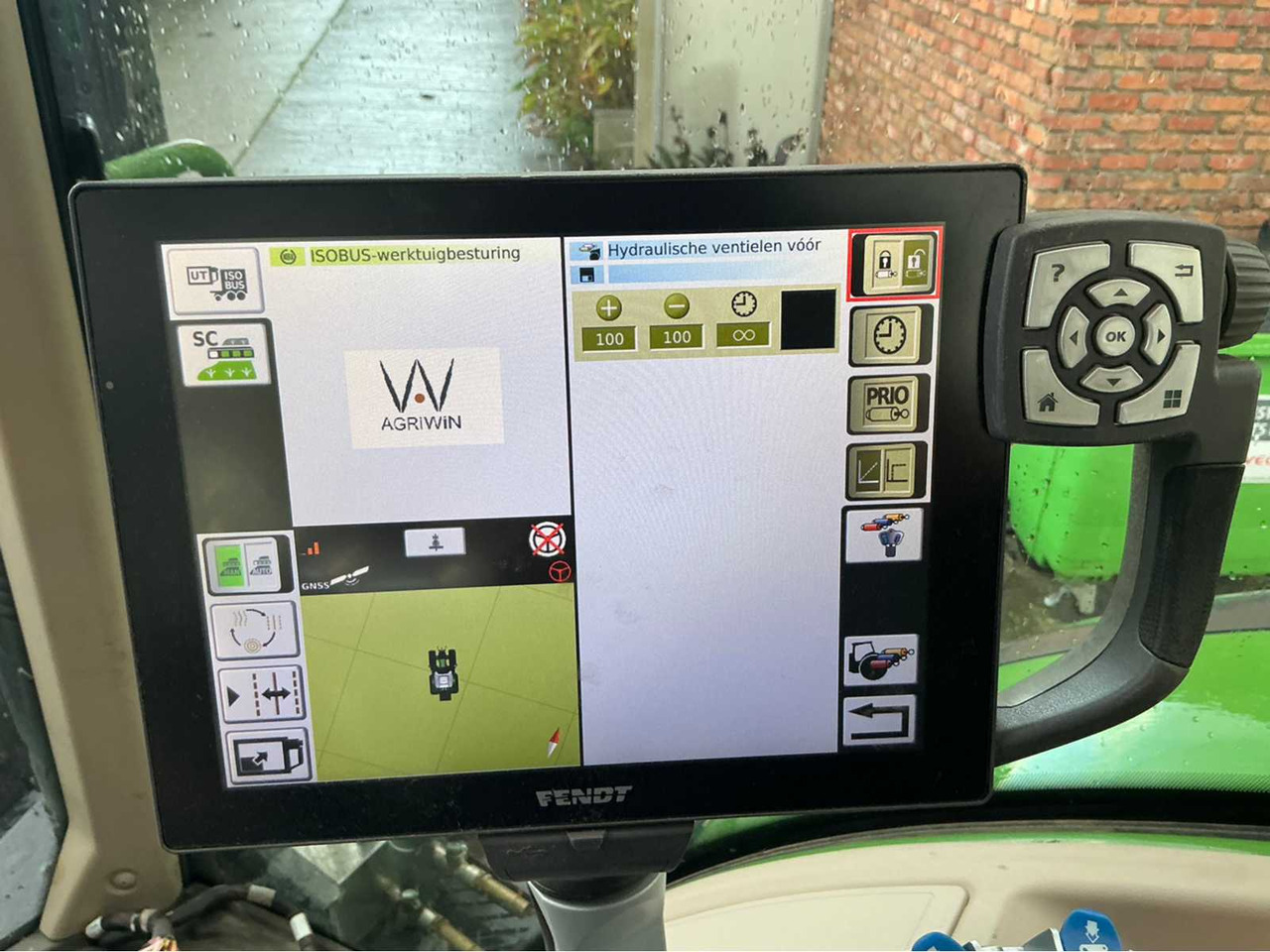 Traktor 2018 FENDT 724 S4 PROFIPLUS: obrázok 30