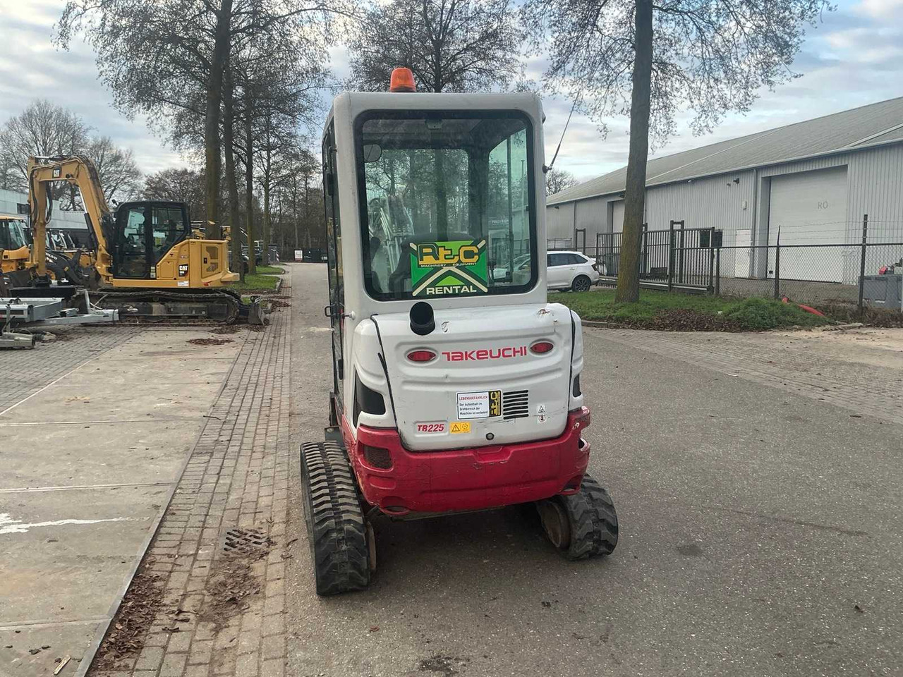 2019 TAKEUCHI TB225 MINI EXCAVATOR - Mini rýpadlo: obrázok 5 2019 TAKEUCHI TB225 MINI EXCAVATOR - Mini rýpadlo: obrázok 5