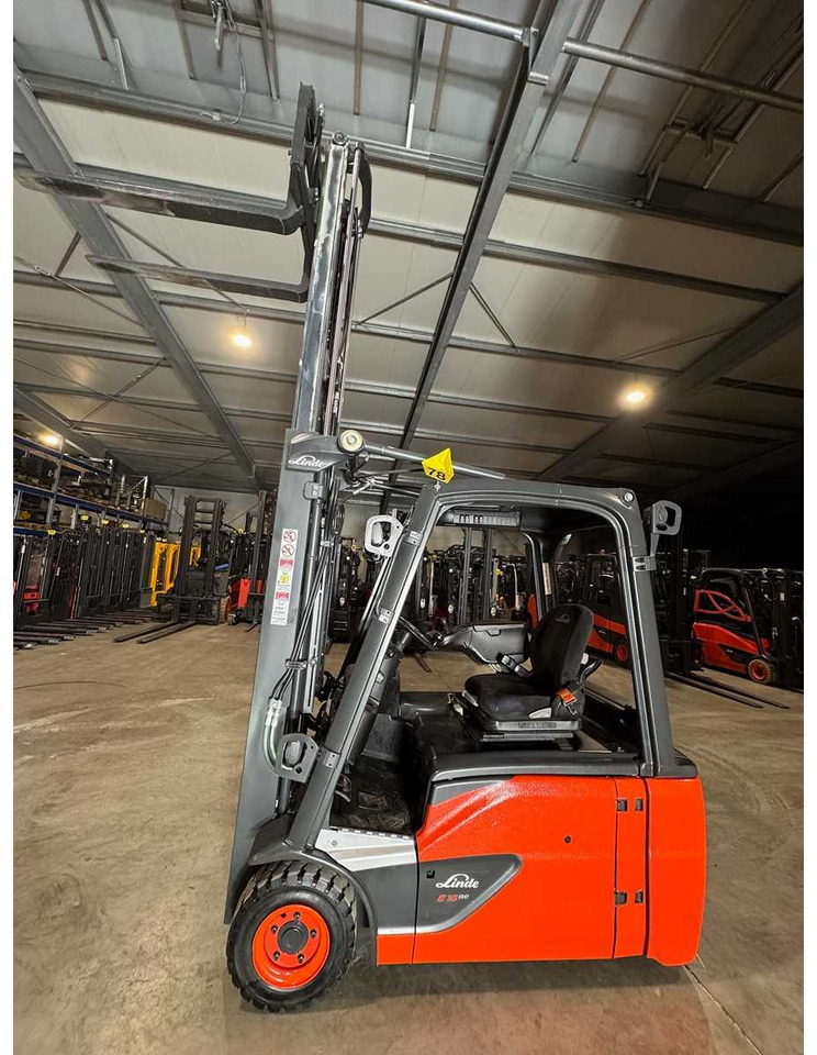 2020 LINDE E16L EVO DUPLEX FREE LIFT 3RD + 4TH VALVE ELECTRIC FORKLIFT 10,364 HOURS - Vysokozdvižný vozík: obrázok 3 2020 LINDE E16L EVO DUPLEX FREE LIFT 3RD + 4TH VALVE ELECTRIC FORKLIFT 10,364 HOURS - Vysokozdvižný vozík: obrázok 3