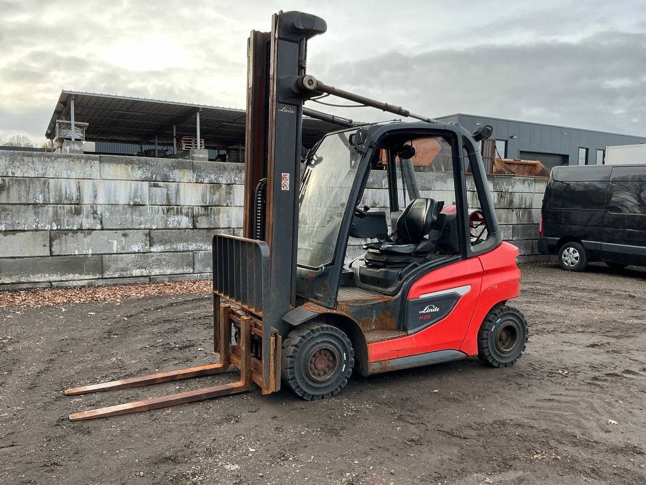2020 LINDE H25T-01 FORKLIFT - Vysokozdvižný vozík: obrázok 1 2020 LINDE H25T-01 FORKLIFT - Vysokozdvižný vozík: obrázok 1