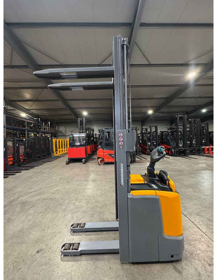 2020 SERVICE 12/2026 JUNGHEINRICH ERC214 EVO 1,400KG PLATFORM STACKER PALLET TRUCK ANT 1,734 HOURS - Vysokozdvižný vozík: obrázok 4 2020 SERVICE 12/2026 JUNGHEINRICH ERC214 EVO 1,400KG PLATFORM STACKER PALLET TRUCK ANT 1,734 HOURS - Vysokozdvižný vozík: obrázok 4