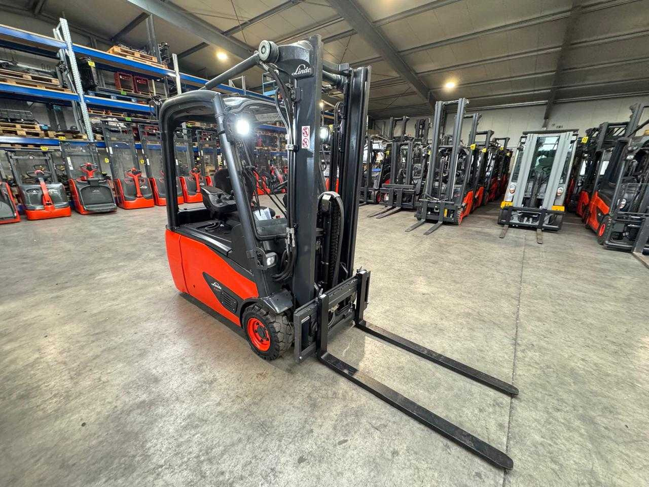 2020 SERVICE+UVV 10/2026 LINDE E16L 1.600KG DUPLEX FREE LIFT ELECTRIC FORKLIFT - Vysokozdvižný vozík: obrázok 5 2020 SERVICE+UVV 10/2026 LINDE E16L 1.600KG DUPLEX FREE LIFT ELECTRIC FORKLIFT - Vysokozdvižný vozík: obrázok 5