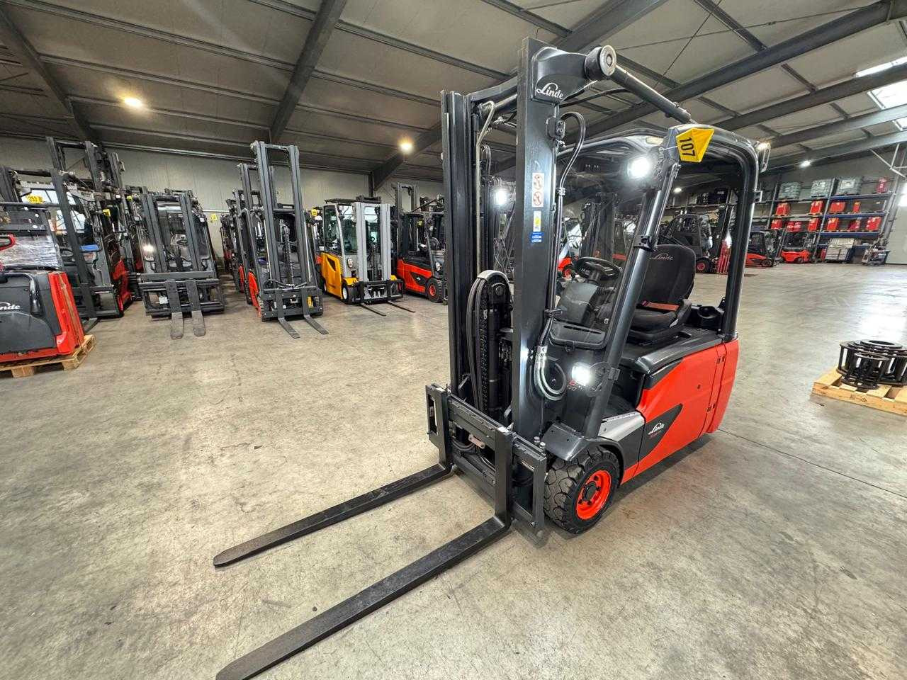 2020 SERVICE+UVV 10/2026 LINDE E16L 1.600KG DUPLEX FREE LIFT ELECTRIC FORKLIFT - Vysokozdvižný vozík: obrázok 2 2020 SERVICE+UVV 10/2026 LINDE E16L 1.600KG DUPLEX FREE LIFT ELECTRIC FORKLIFT - Vysokozdvižný vozík: obrázok 2