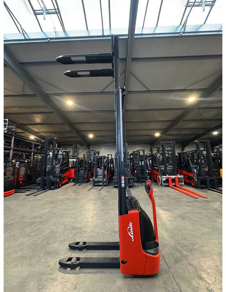 2020 SERVICE + UVV 12/2026 LINDE L12I 1.200KG TRIPLEX 383CM PALLET TRUCK ANT 3.309 HOURS - Vysokozdvižný vozík: obrázok 2 2020 SERVICE + UVV 12/2026 LINDE L12I 1.200KG TRIPLEX 383CM PALLET TRUCK ANT 3.309 HOURS - Vysokozdvižný vozík: obrázok 2