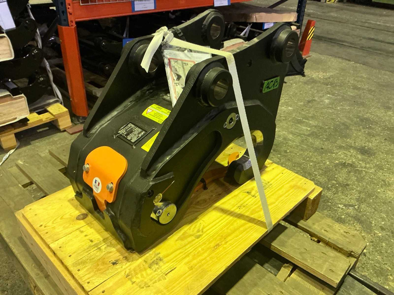 2021 ACB 5113481-B QUICK COUPLER, MECH. - Kolesový nakladač: obrázok 2 2021 ACB 5113481-B QUICK COUPLER, MECH. - Kolesový nakladač: obrázok 2