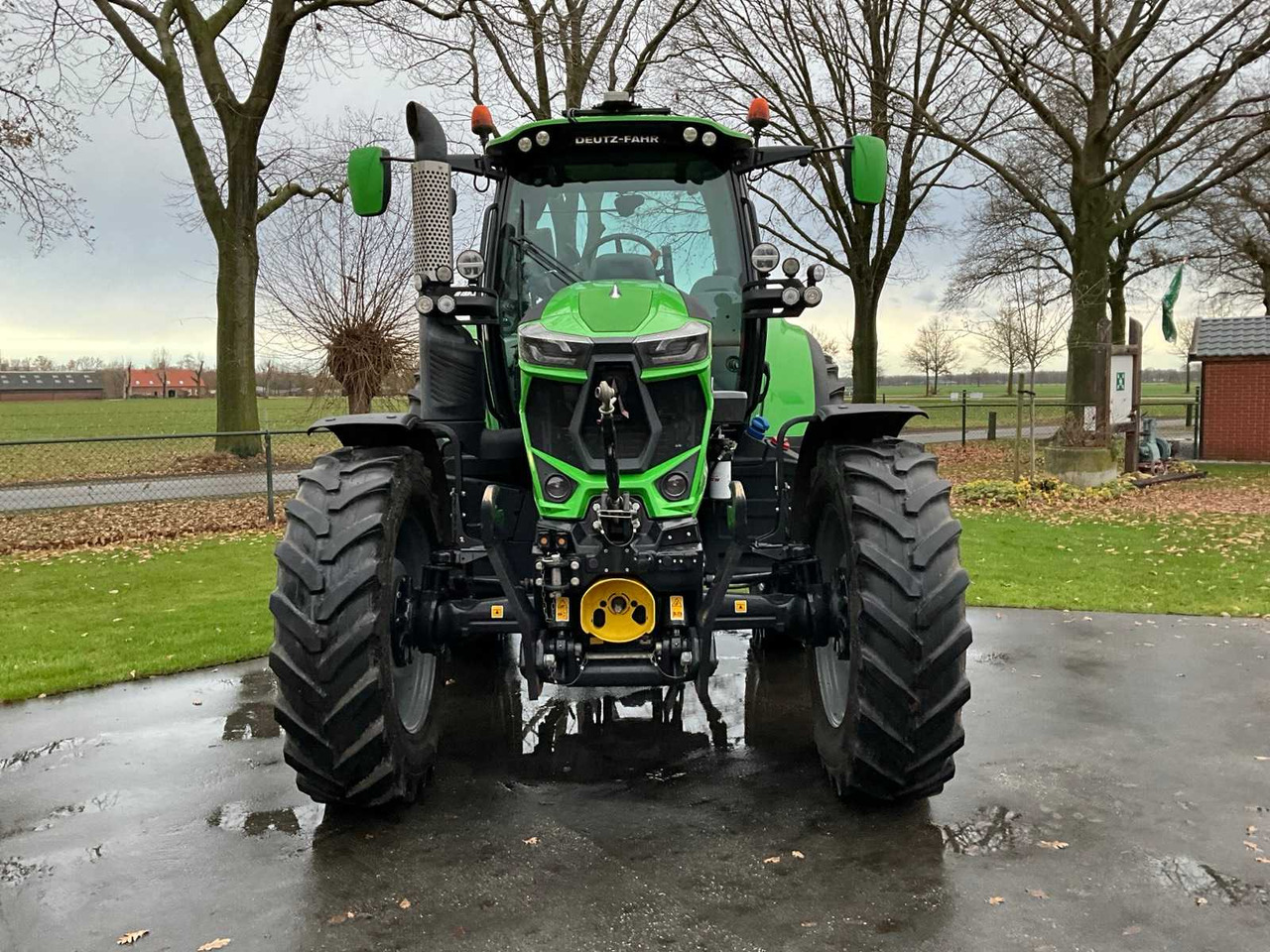 2021 DEUTZ-FAHR 6155.4 TTV FOUR WHEEL DRIVE FARM TRACTOR - Traktor: obrázok 2 2021 DEUTZ-FAHR 6155.4 TTV FOUR WHEEL DRIVE FARM TRACTOR - Traktor: obrázok 2
