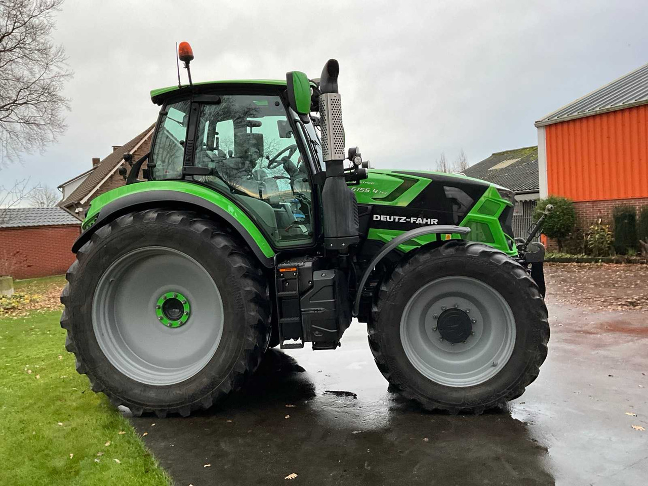 2021 DEUTZ-FAHR 6155.4 TTV FOUR WHEEL DRIVE FARM TRACTOR - Traktor: obrázok 4 2021 DEUTZ-FAHR 6155.4 TTV FOUR WHEEL DRIVE FARM TRACTOR - Traktor: obrázok 4
