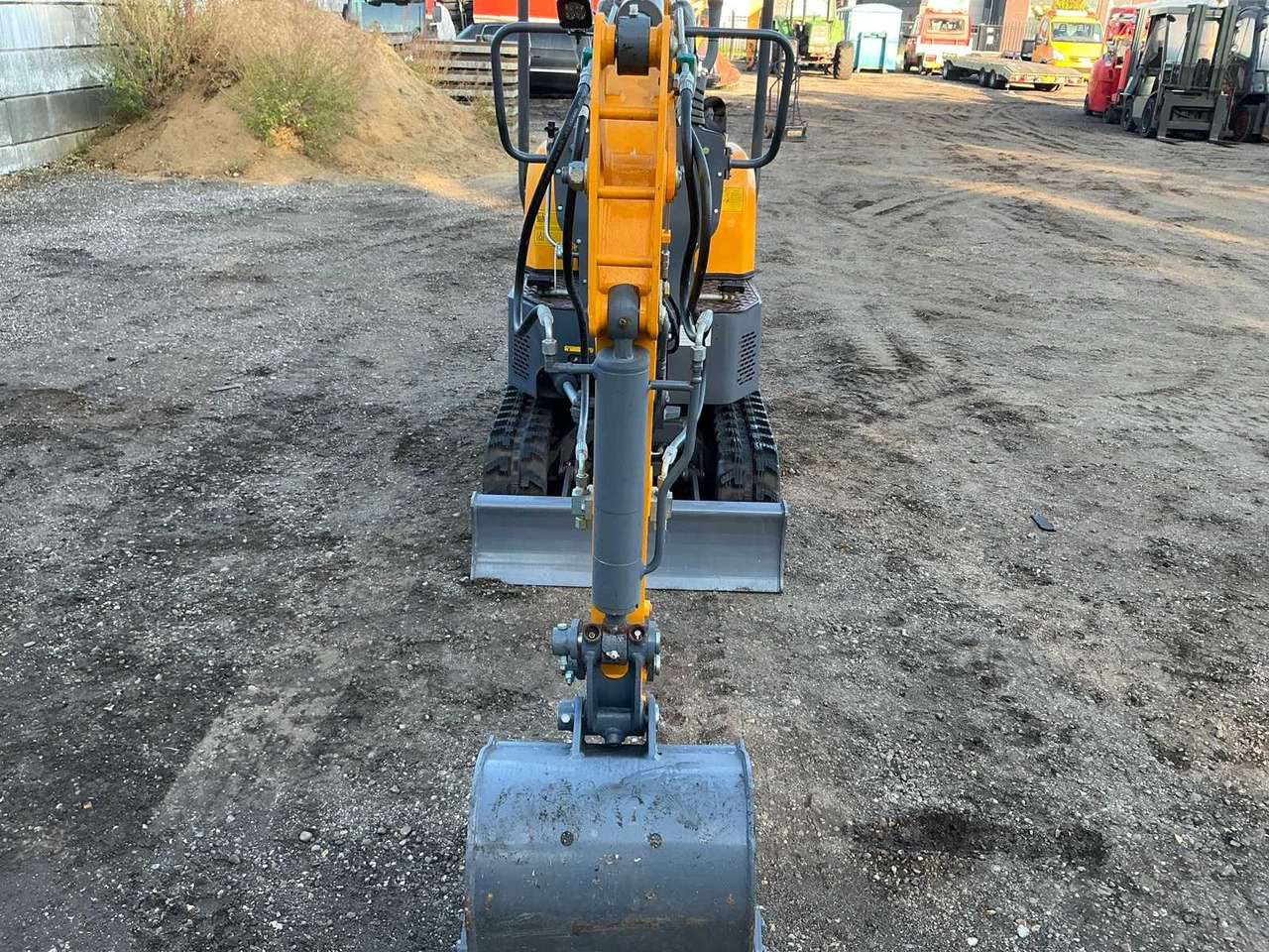 Mini rýpadlo 2022 HYTEC XV10B MINI EXCAVATOR: obrázok 15 Mini rýpadlo 2022 HYTEC XV10B MINI EXCAVATOR: obrázok 15