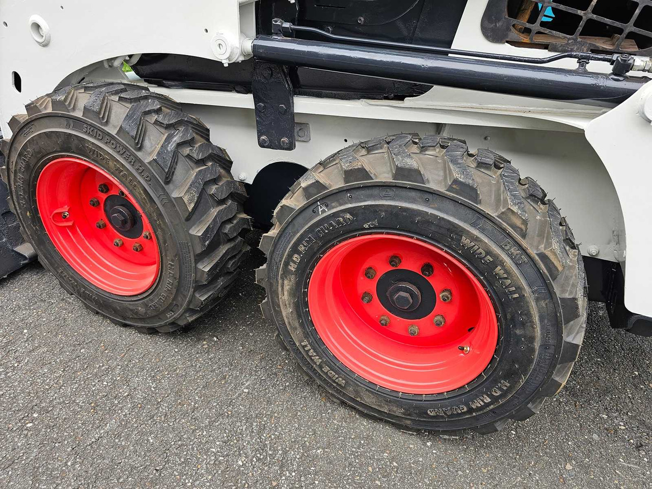 Pásový šmykom riadený nakladač 2023 BOBCAT S450 SKID STEER LOADER: obrázok 21 Pásový šmykom riadený nakladač 2023 BOBCAT S450 SKID STEER LOADER: obrázok 21