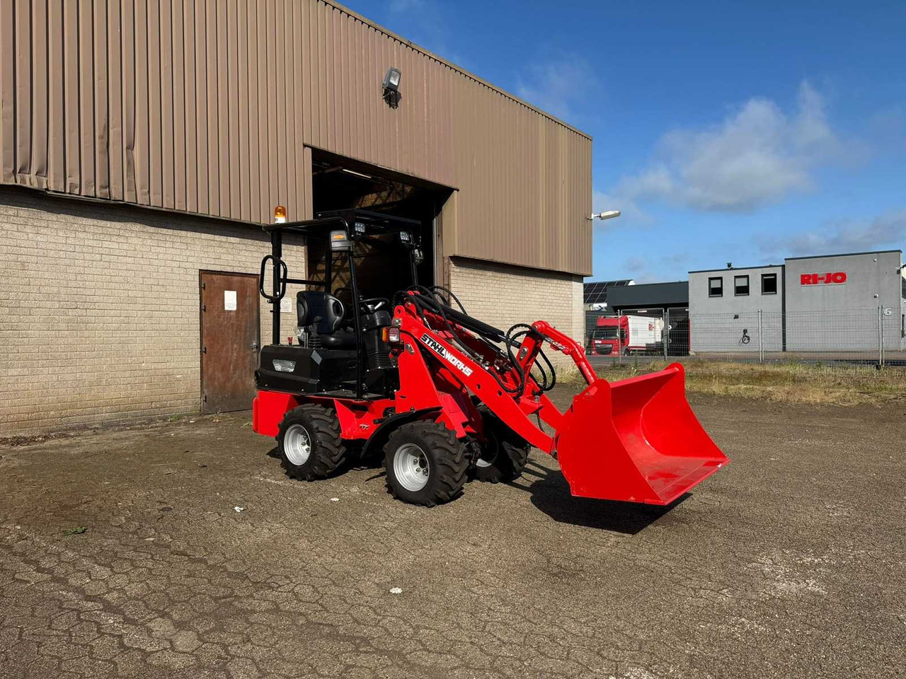 2024 STAHLWORKS R906 SHOVEL - Kolesový nakladač: obrázok 1 2024 STAHLWORKS R906 SHOVEL - Kolesový nakladač: obrázok 1