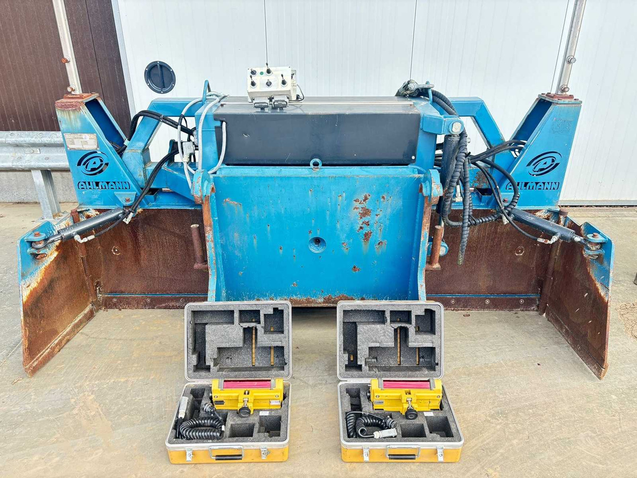 Ahlmann Ahlmac 2600 - Stroj na obrábanie pôdy: obrázok 1 Ahlmann Ahlmac 2600 - Stroj na obrábanie pôdy: obrázok 1