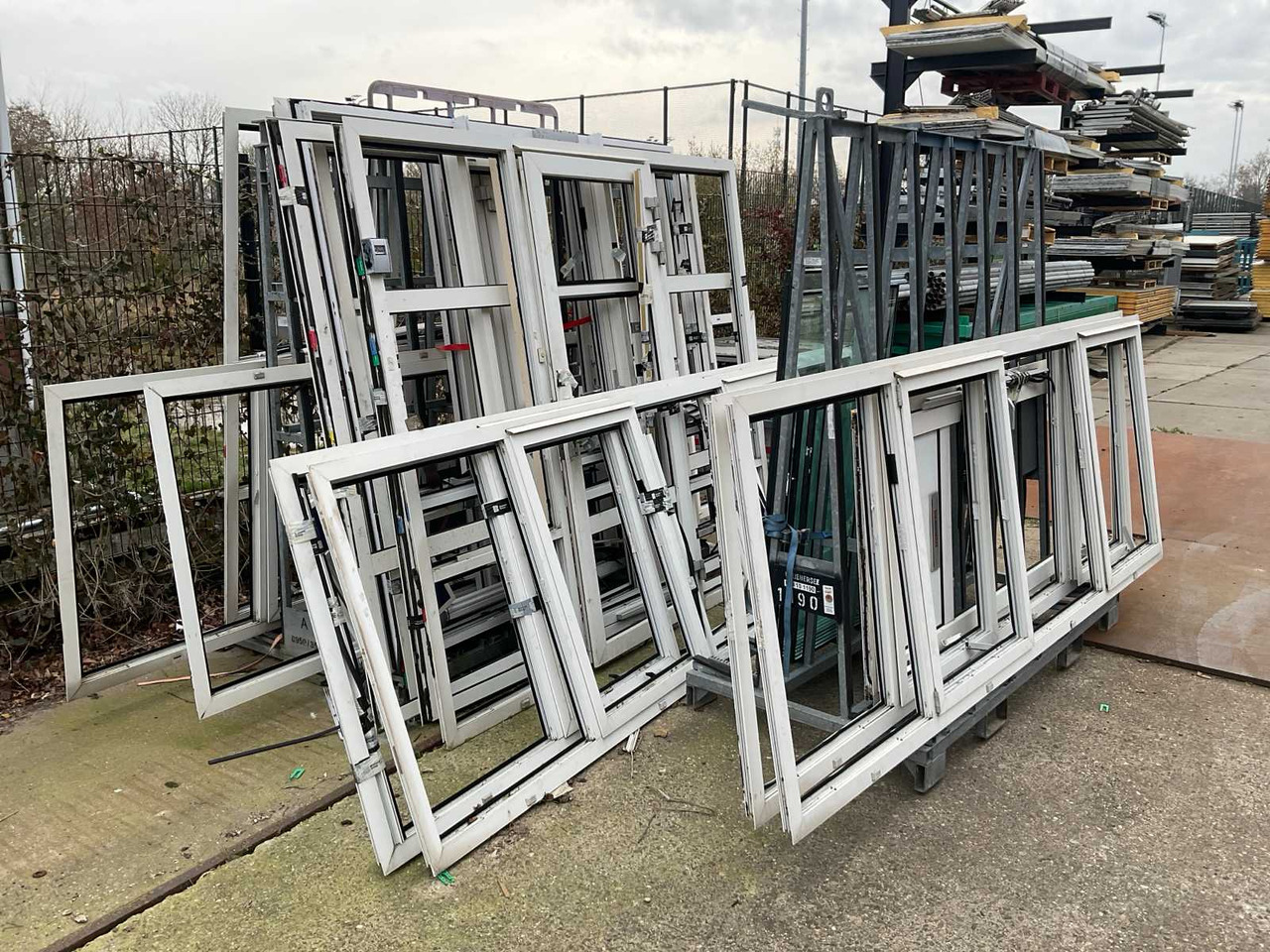 Aluminum frame (16x) - Stavebné zariadenia: obrázok 2 Aluminum frame (16x) - Stavebné zariadenia: obrázok 2