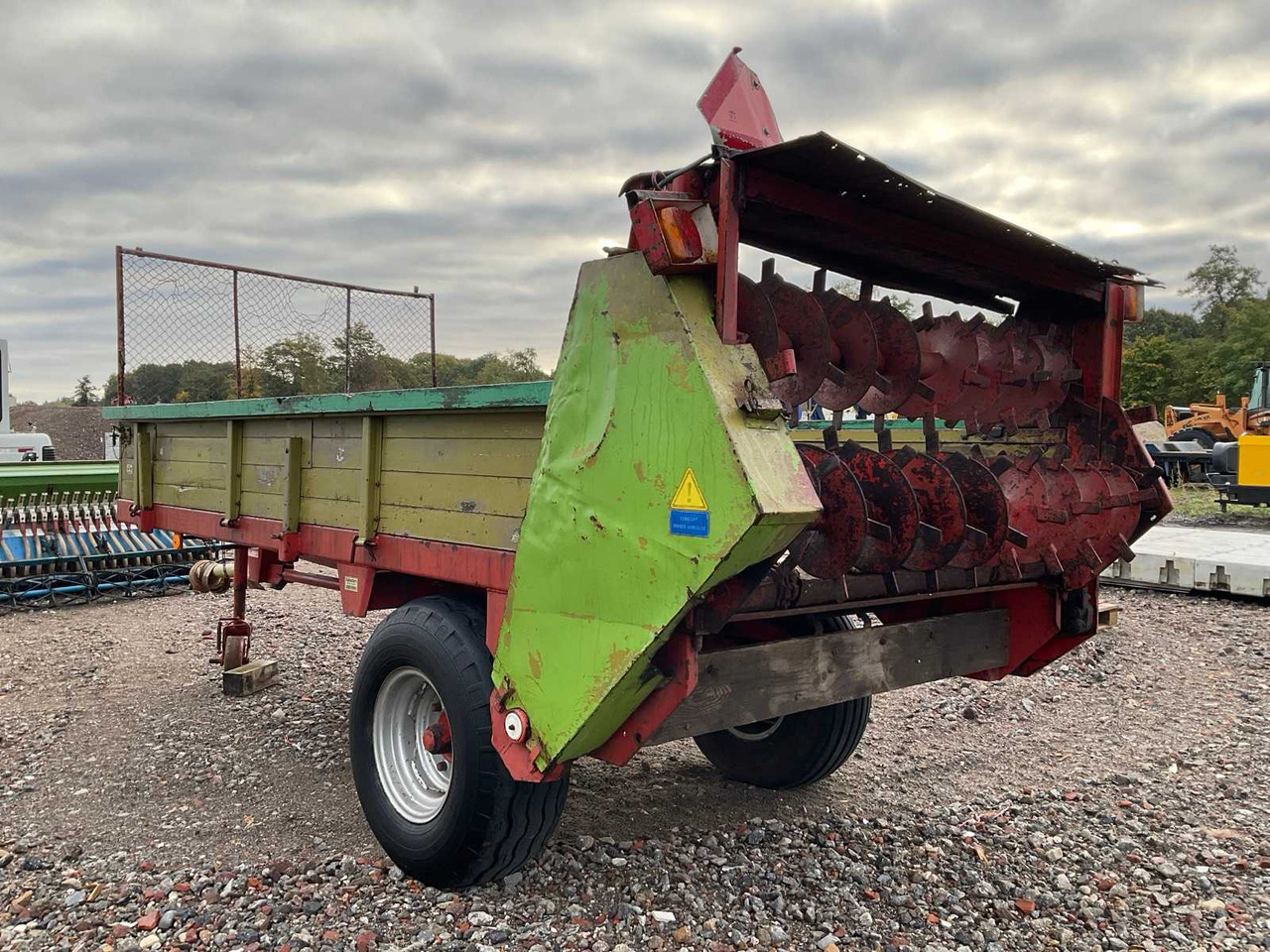 Bergmann M 64 - Technika pro aplikaci hnoja: obrázok 2 Bergmann M 64 - Technika pro aplikaci hnoja: obrázok 2