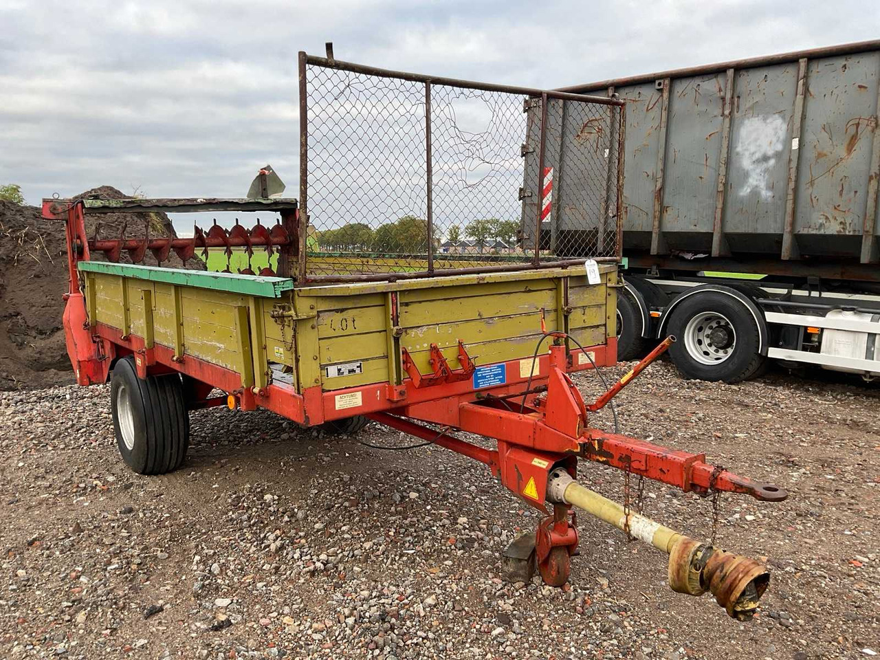 Bergmann M 64 - Technika pro aplikaci hnoja: obrázok 4 Bergmann M 64 - Technika pro aplikaci hnoja: obrázok 4