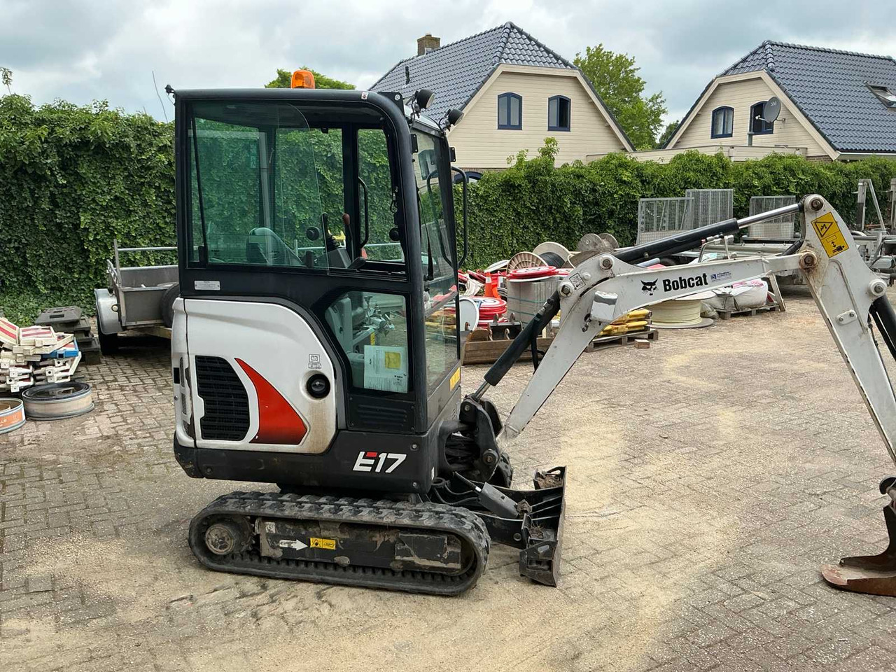 Bobcat E17 - Mini rýpadlo: obrázok 3 Bobcat E17 - Mini rýpadlo: obrázok 3