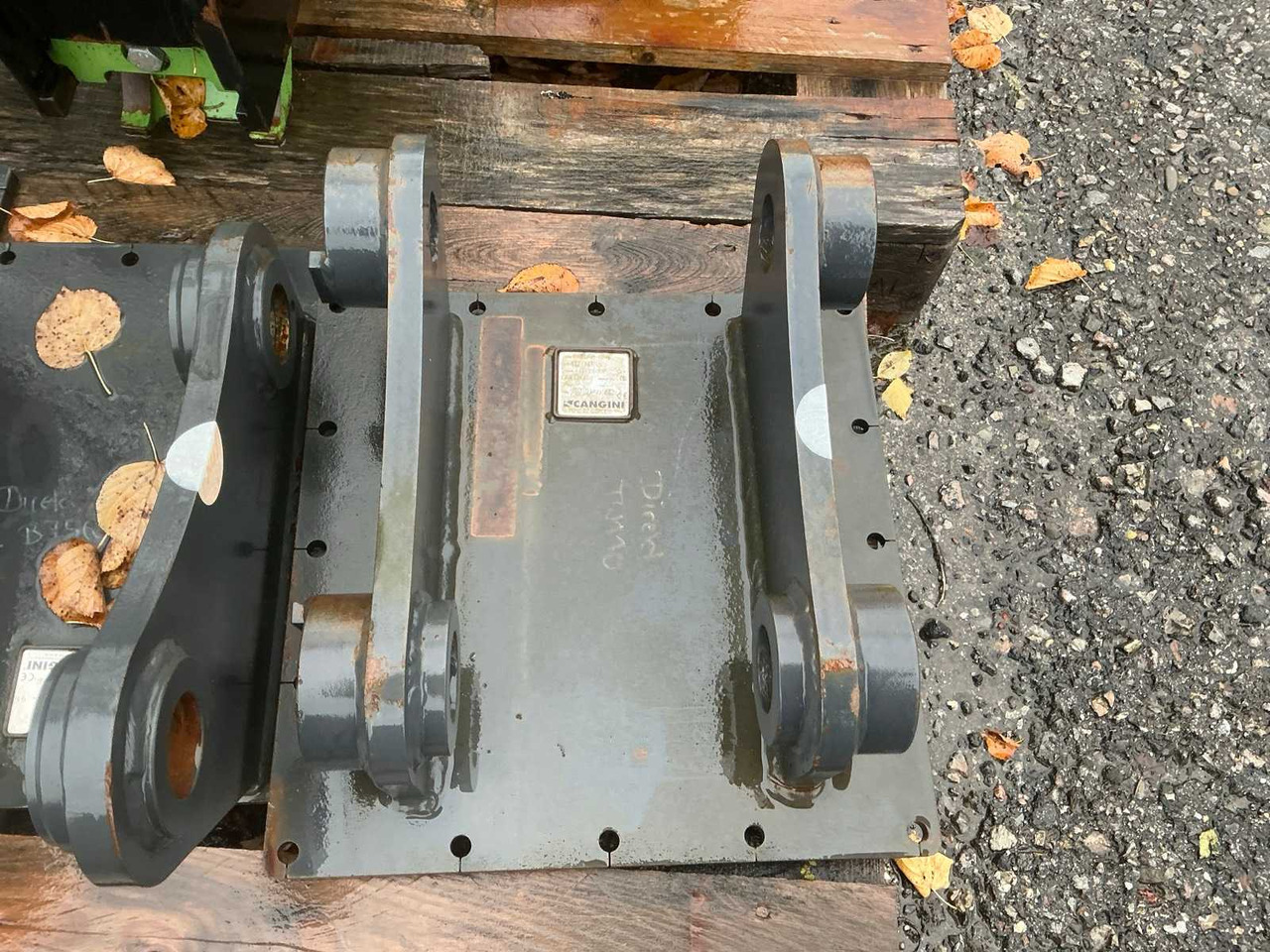 CANGINI - 2021 - ADAPTER PLATE WITH BOLT MOUNT - Kolesový nakladač: obrázok 2 CANGINI - 2021 - ADAPTER PLATE WITH BOLT MOUNT - Kolesový nakladač: obrázok 2