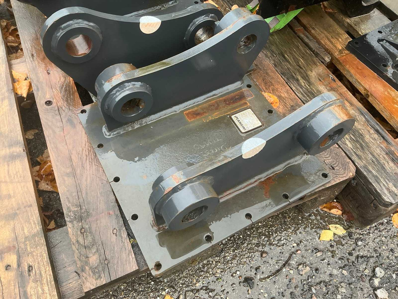 CANGINI - 2021 - ADAPTER PLATE WITH BOLT MOUNT - Kolesový nakladač: obrázok 1 CANGINI - 2021 - ADAPTER PLATE WITH BOLT MOUNT - Kolesový nakladač: obrázok 1