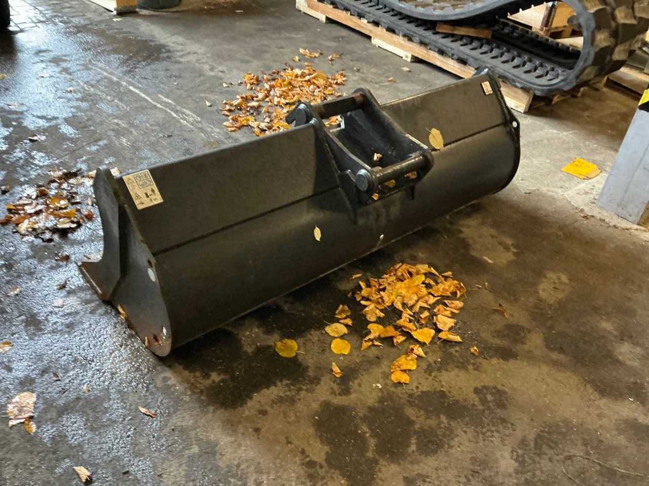 CANGINI - 2021 - BUCKET 1800MM - Kolesový nakladač: obrázok 3 CANGINI - 2021 - BUCKET 1800MM - Kolesový nakladač: obrázok 3