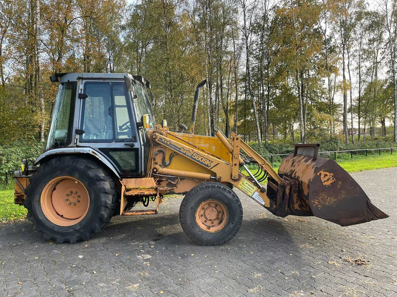 CASE - 1995 - 580 SK TURBO - BACKHOE LOADER - Rýpadlo-nakladač: obrázok 4 CASE - 1995 - 580 SK TURBO - BACKHOE LOADER - Rýpadlo-nakladač: obrázok 4